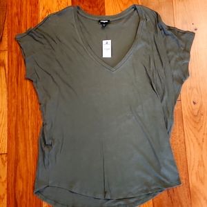 Women's Express green t-shirt size medium.